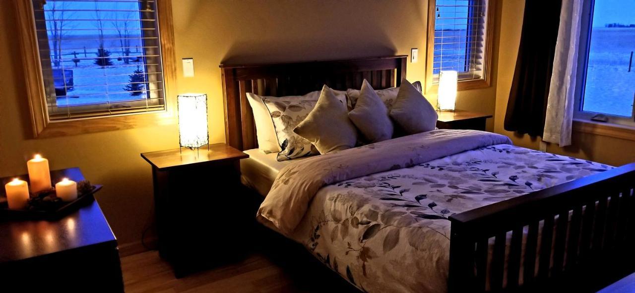 Anna'S Prairie Comfort B & B Moose Jaw Exterior photo